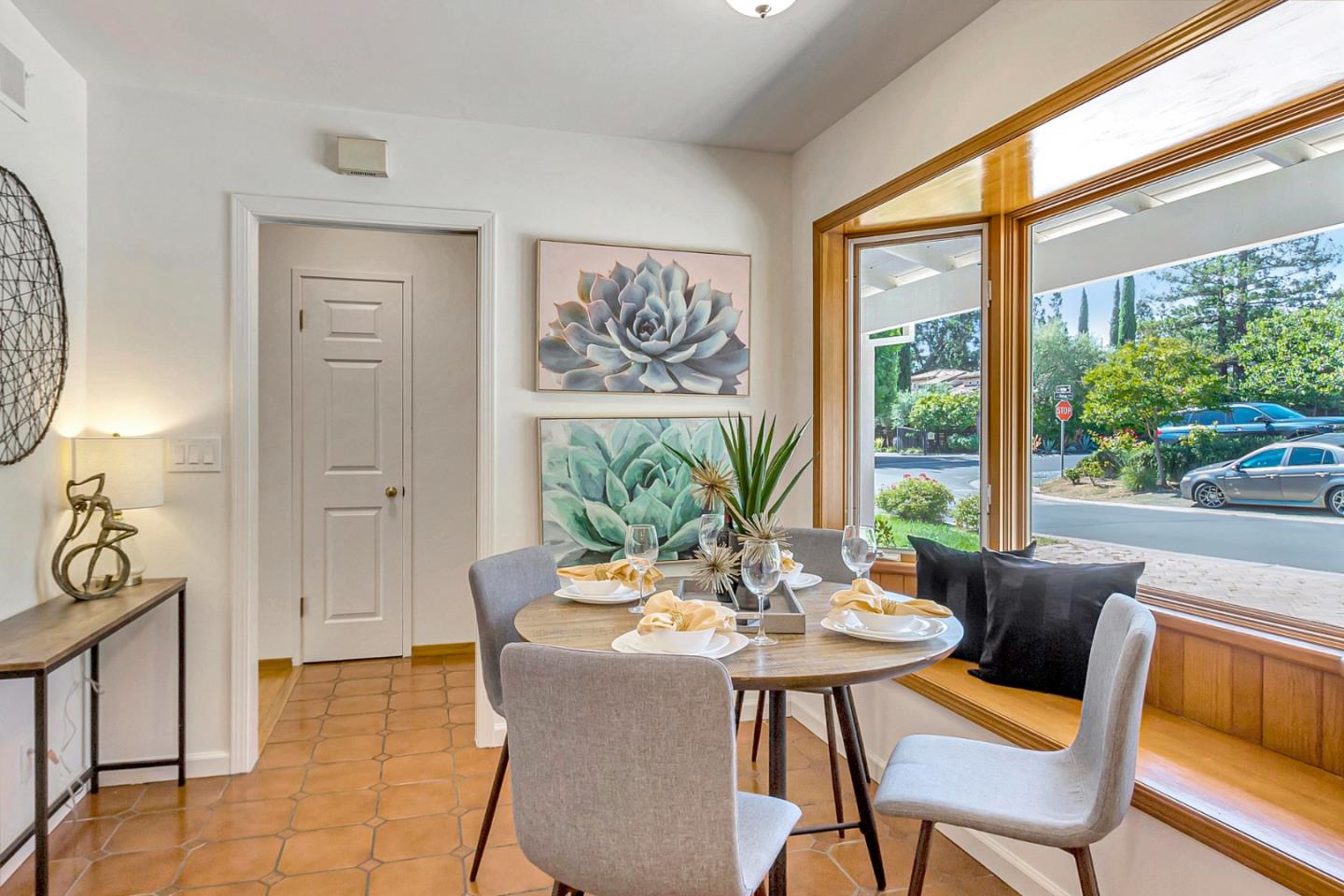 Detail Gallery Image 16 of 39 For 18001 Arlee Dr, Monte Sereno,  CA 95030 - 4 Beds | 2 Baths