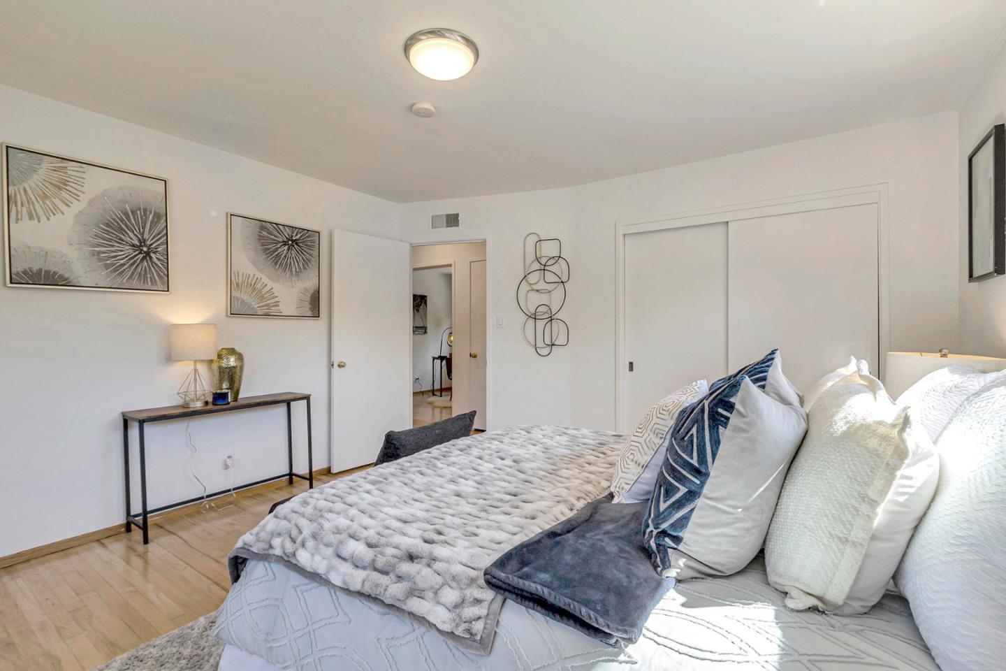 Detail Gallery Image 23 of 39 For 18001 Arlee Dr, Monte Sereno,  CA 95030 - 4 Beds | 2 Baths