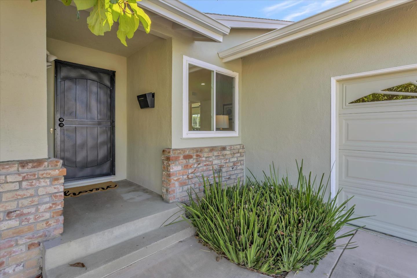 Detail Gallery Image 6 of 43 For 210 Butler St, Milpitas,  CA 95035 - 3 Beds | 2 Baths