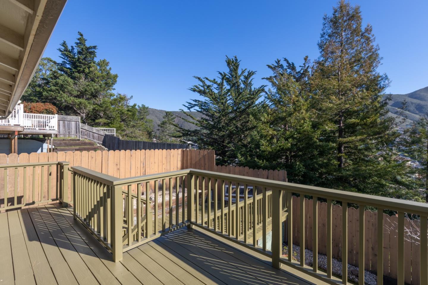 Detail Gallery Image 13 of 14 For 1122 Grand Teton Dr, Pacifica,  CA 94044 - 3 Beds | 2 Baths