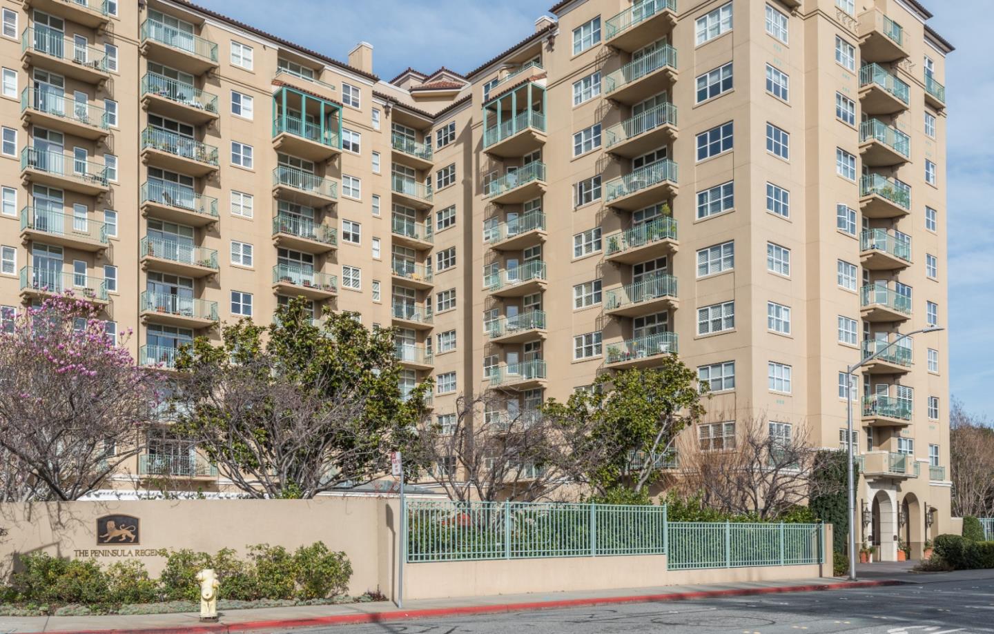 Detail Gallery Image 2 of 21 For 1 Baldwin Ave #701,  San Mateo,  CA 94401 - 1 Beds | 1 Baths
