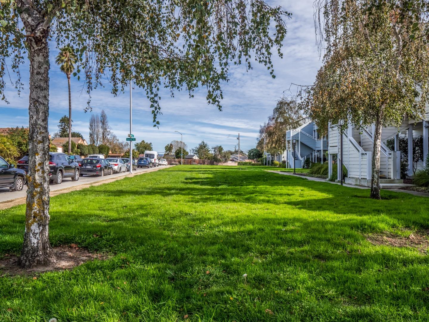 Detail Gallery Image 1 of 1 For 41 Grandview St #801,  Santa Cruz,  CA 95060 - 1 Beds | 1 Baths