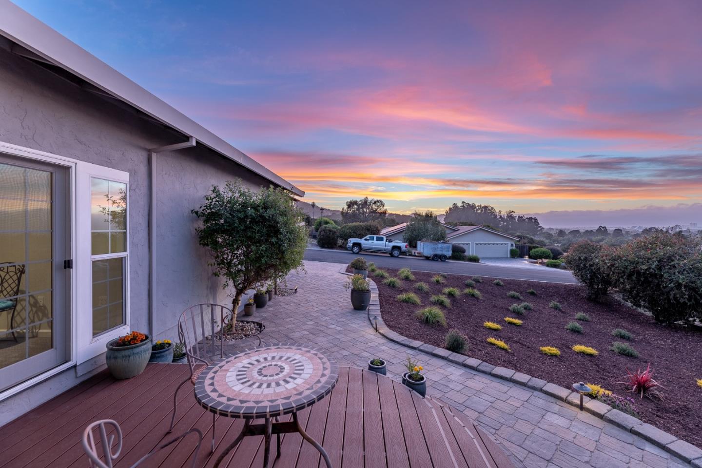 Detail Gallery Image 4 of 51 For 22511 Murietta Rd, Salinas,  CA 93908 - 3 Beds | 2 Baths