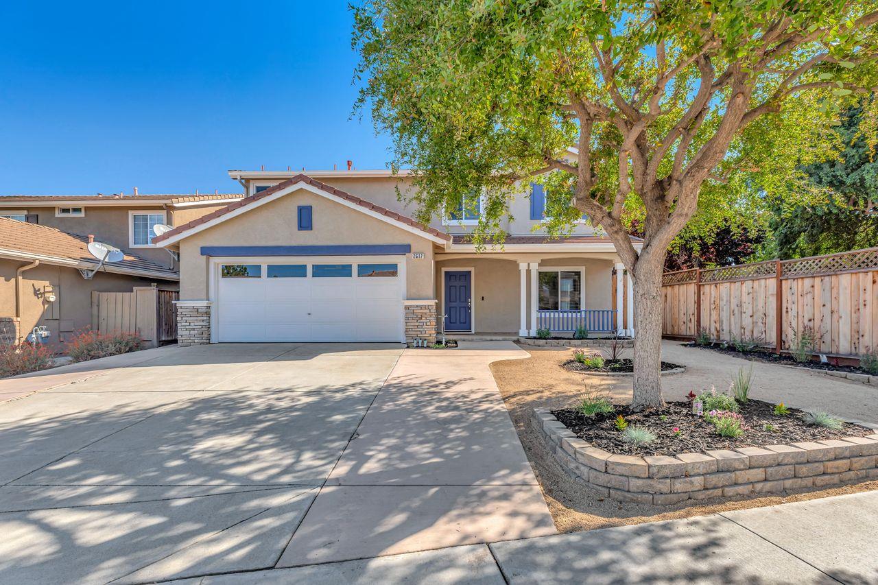 Detail Gallery Image 1 of 1 For 2617 Glenview Dr, Hollister,  CA 95023 - 4 Beds | 2/1 Baths