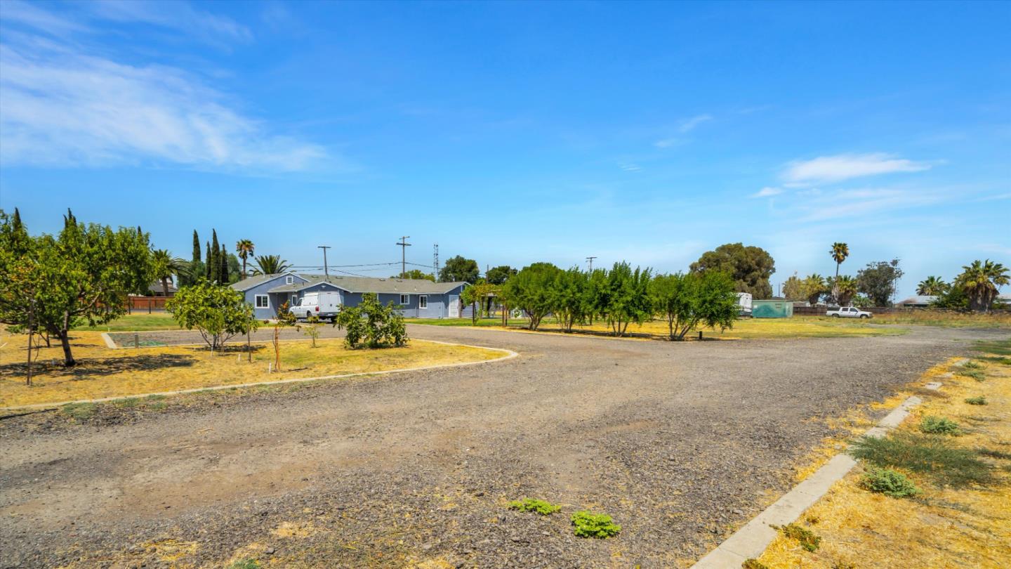 21330 S Corral Hollow Rd, Tracy, CA 95304 2 Beds 2 Baths (Active