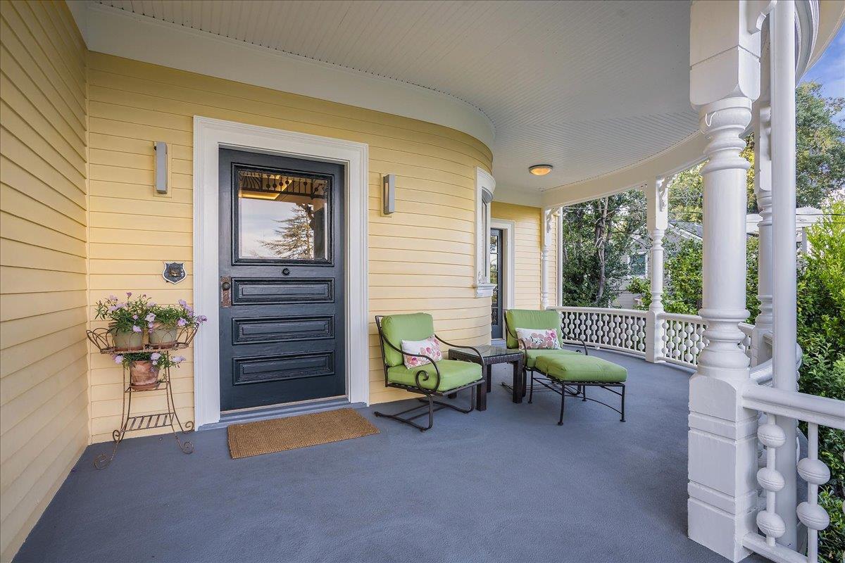 Detail Gallery Image 15 of 92 For 54 Chestnut Ave, Los Gatos,  CA 95030 - 5 Beds | 4/1 Baths