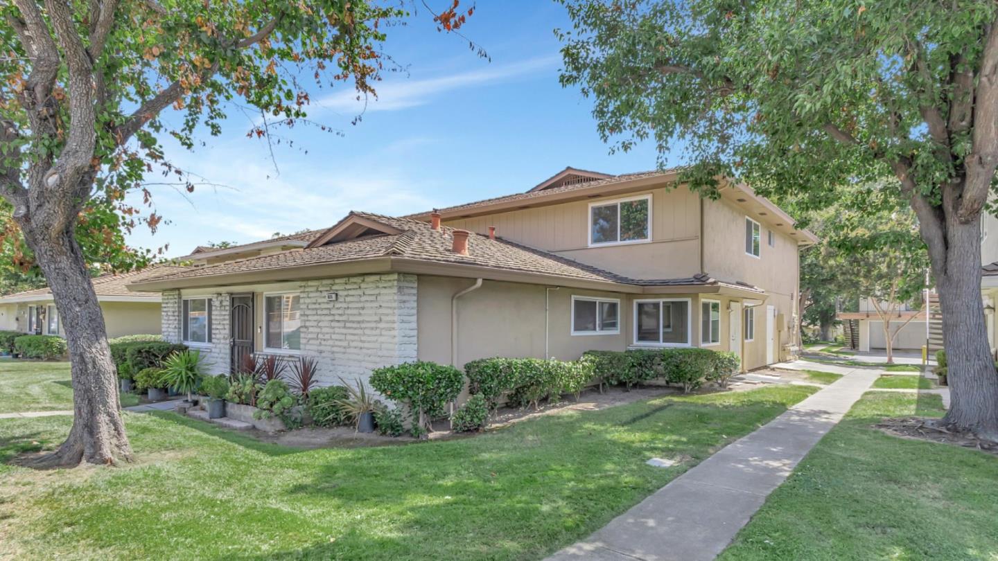 Detail Gallery Image 1 of 1 For 835 N Capitol Ave #3,  San Jose,  CA 95133 - 2 Beds | 1 Baths