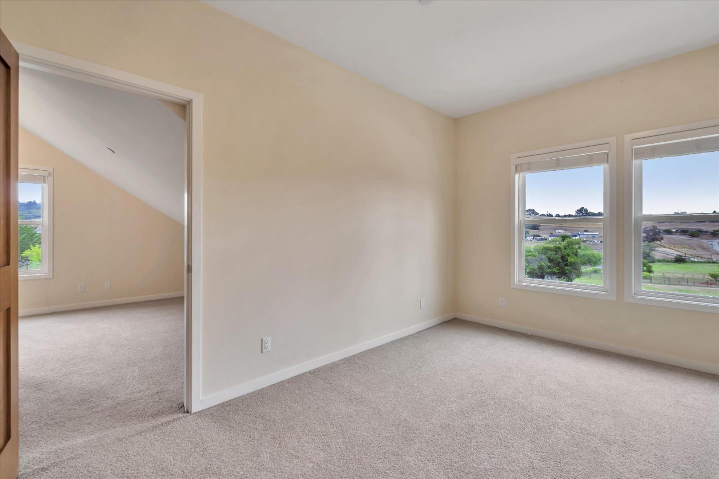 Detail Gallery Image 25 of 47 For 190 Red Fox Ridge, Watsonville,  CA 95076 - 4 Beds | 2/1 Baths