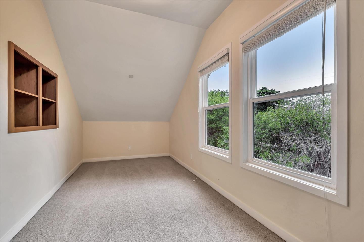 Detail Gallery Image 27 of 47 For 190 Red Fox Ridge, Watsonville,  CA 95076 - 4 Beds | 2/1 Baths