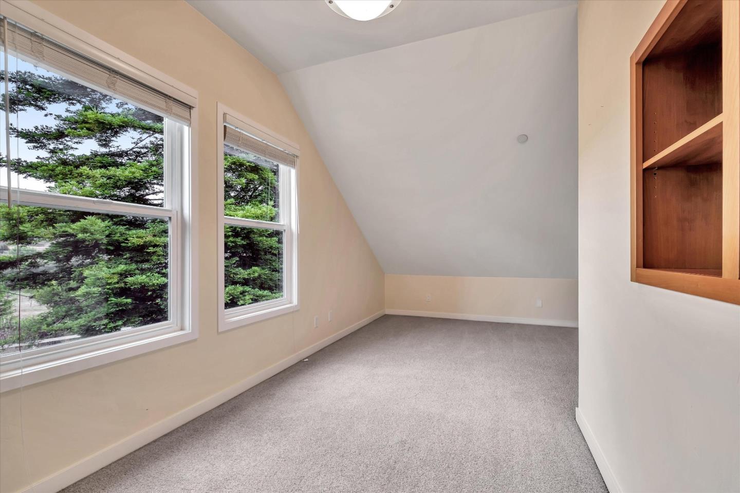 Detail Gallery Image 28 of 47 For 190 Red Fox Ridge, Watsonville,  CA 95076 - 4 Beds | 2/1 Baths
