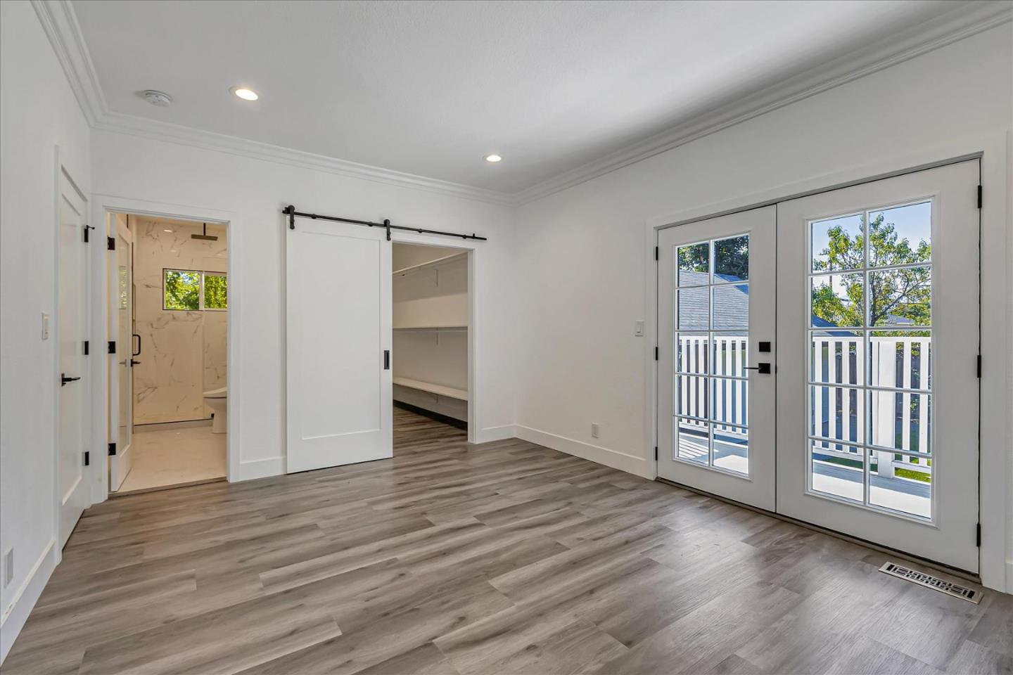 Detail Gallery Image 26 of 53 For 92 Sunnyside Ave, Campbell,  CA 95008 - 4 Beds | 4 Baths