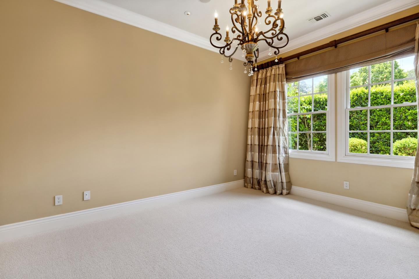 Detail Gallery Image 66 of 82 For 1305 Lions Peak Ln, San Martin,  CA 95046 - 4 Beds | 4/1 Baths