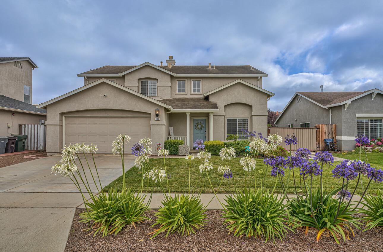 Detail Gallery Image 1 of 1 For 386 Zinfandel Way, Salinas,  CA 93906 - 5 Beds | 2/1 Baths