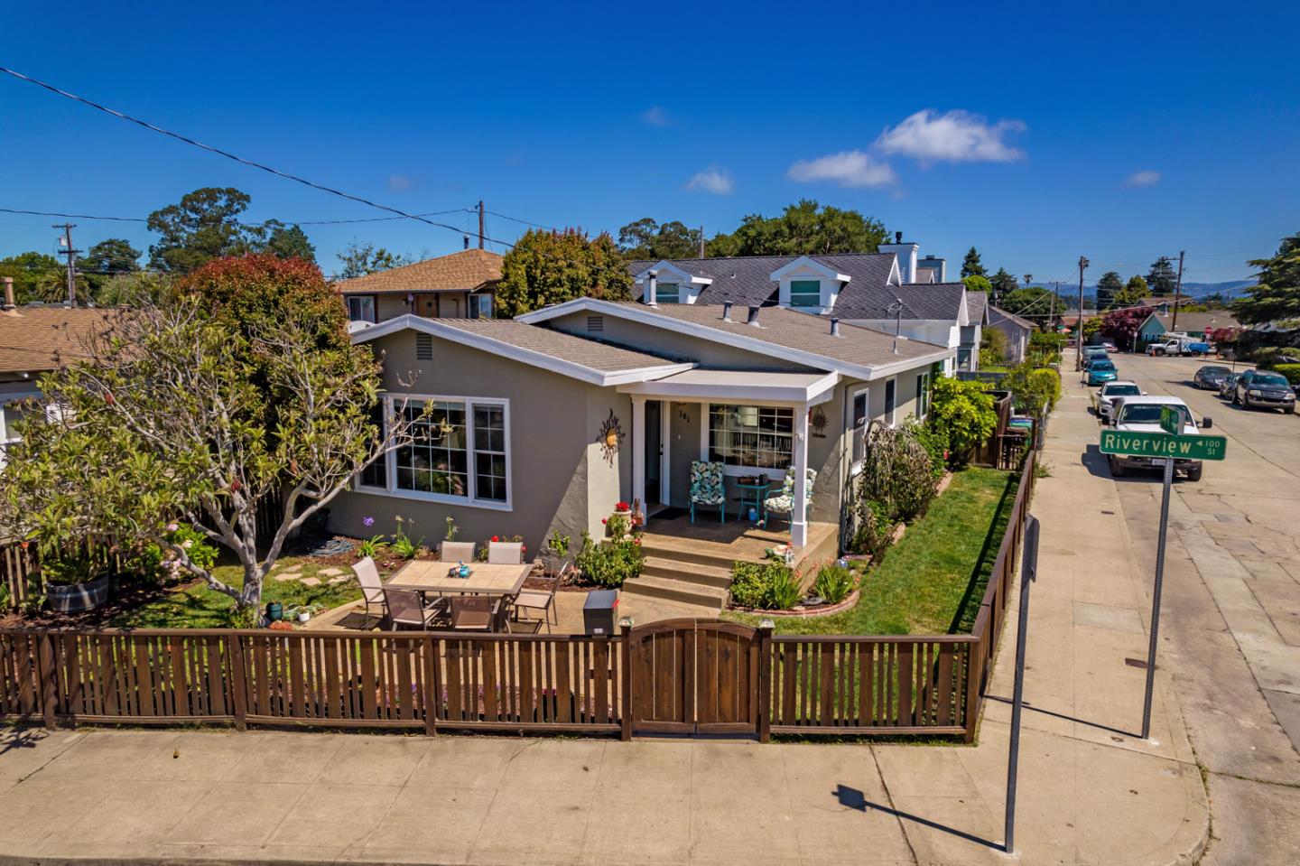 Detail Gallery Image 1 of 1 For 101 Riverview Ave, Santa Cruz,  CA 95062 - 2 Beds | 2 Baths