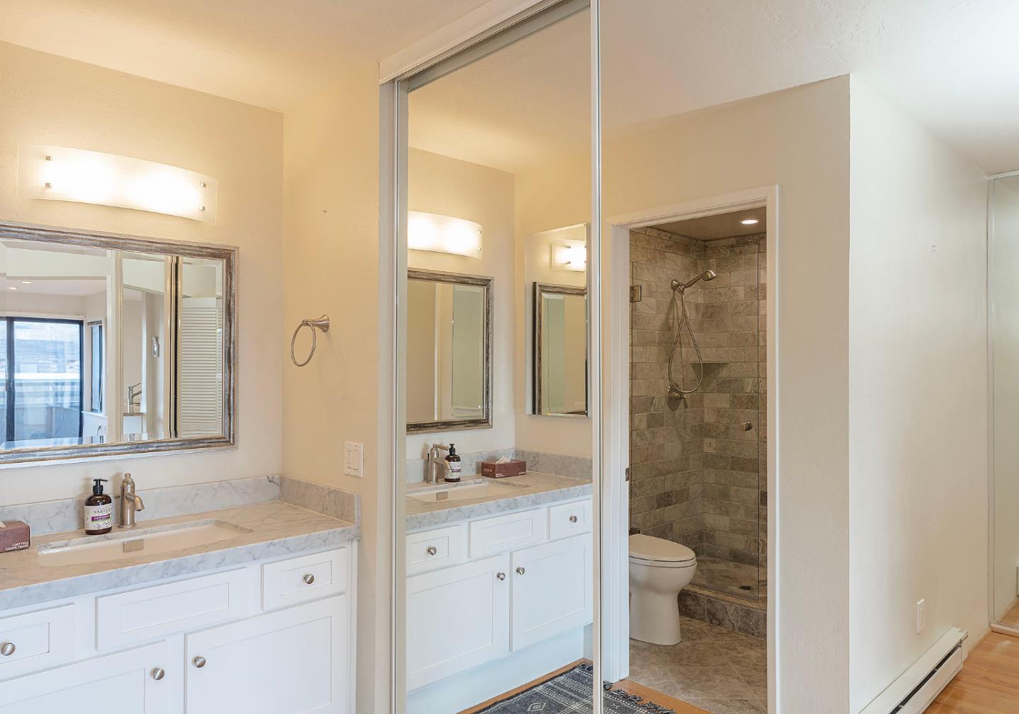 Detail Gallery Image 12 of 20 For 125 Surf Way #309,  Monterey,  CA 93940 - 1 Beds | 1 Baths