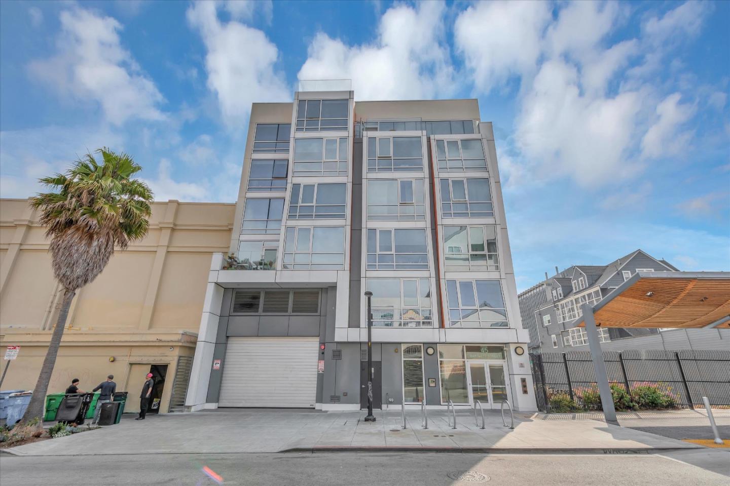 Detail Gallery Image 1 of 1 For 45 Bartlett St #308,  San Francisco,  CA 94110 - 2 Beds | 2 Baths