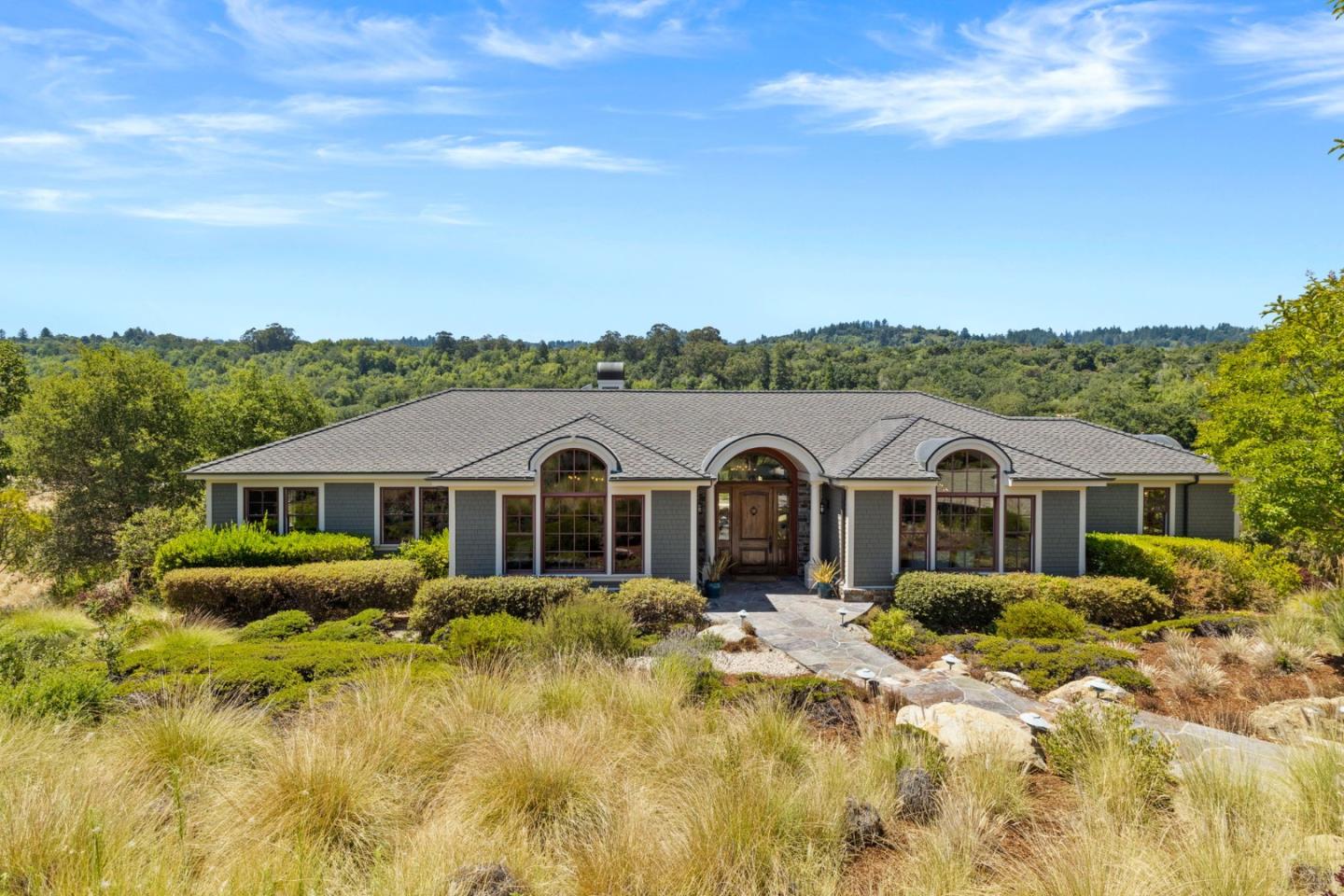 Detail Gallery Image 1 of 50 For 6 Redberry Rdg, Portola Valley,  CA 94028 - 4 Beds | 4/1 Baths