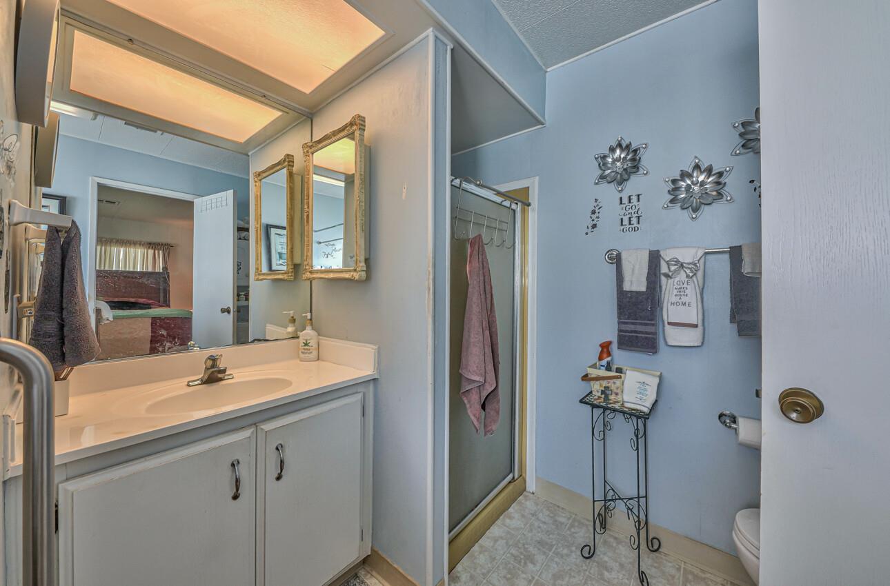 Detail Gallery Image 17 of 39 For 150 Kern St #113,  Salinas,  CA 93905 - 2 Beds | 2 Baths