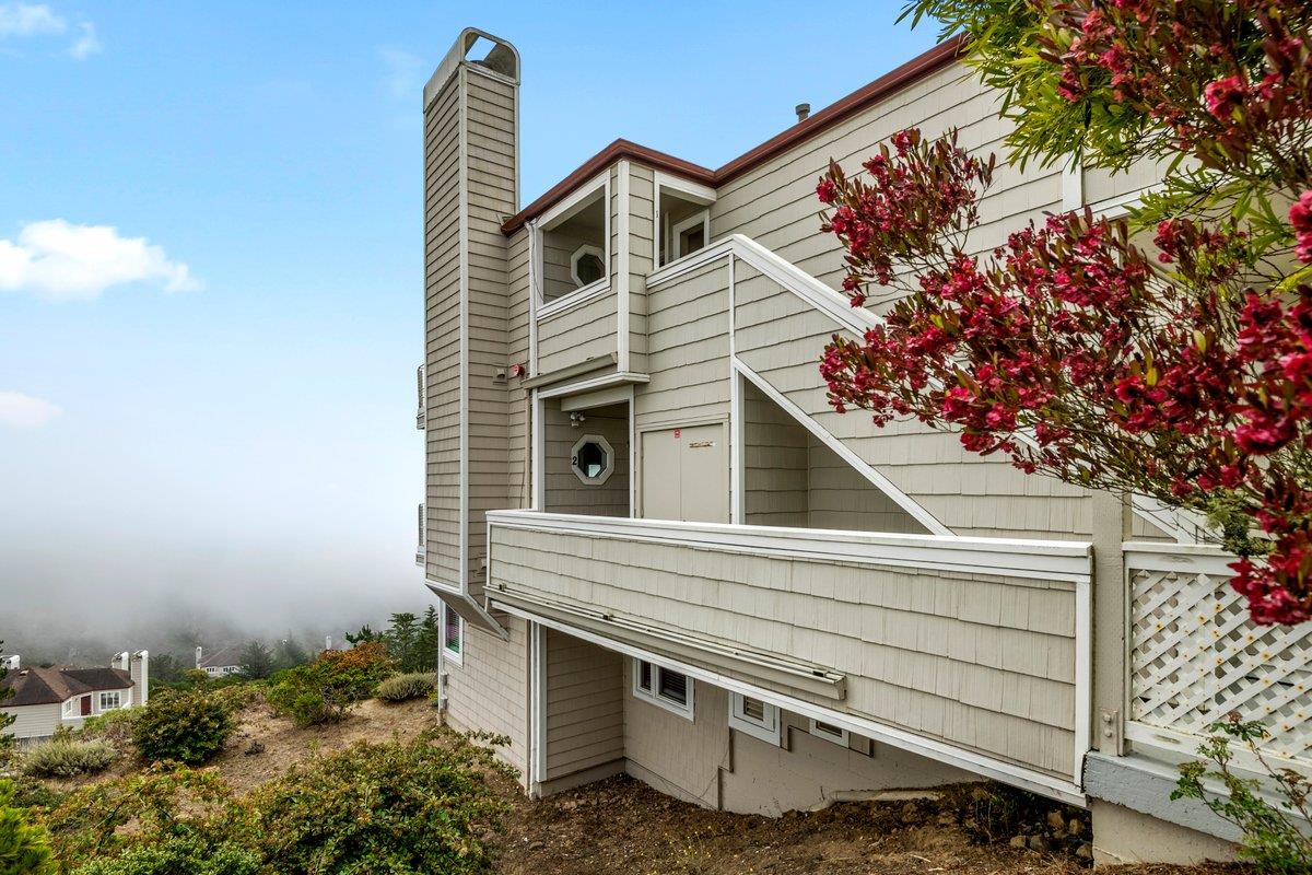 Detail Gallery Image 7 of 54 For 721 Pointe Pacific #2,  Daly City,  CA 94014 - 3 Beds | 2/1 Baths