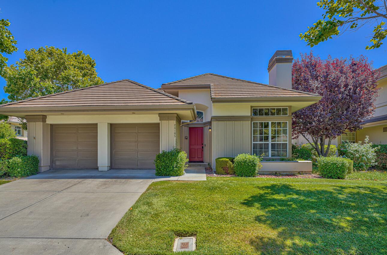 Detail Gallery Image 1 of 1 For 24105 Mallard Ct, Salinas,  CA 93908 - 3 Beds | 3 Baths