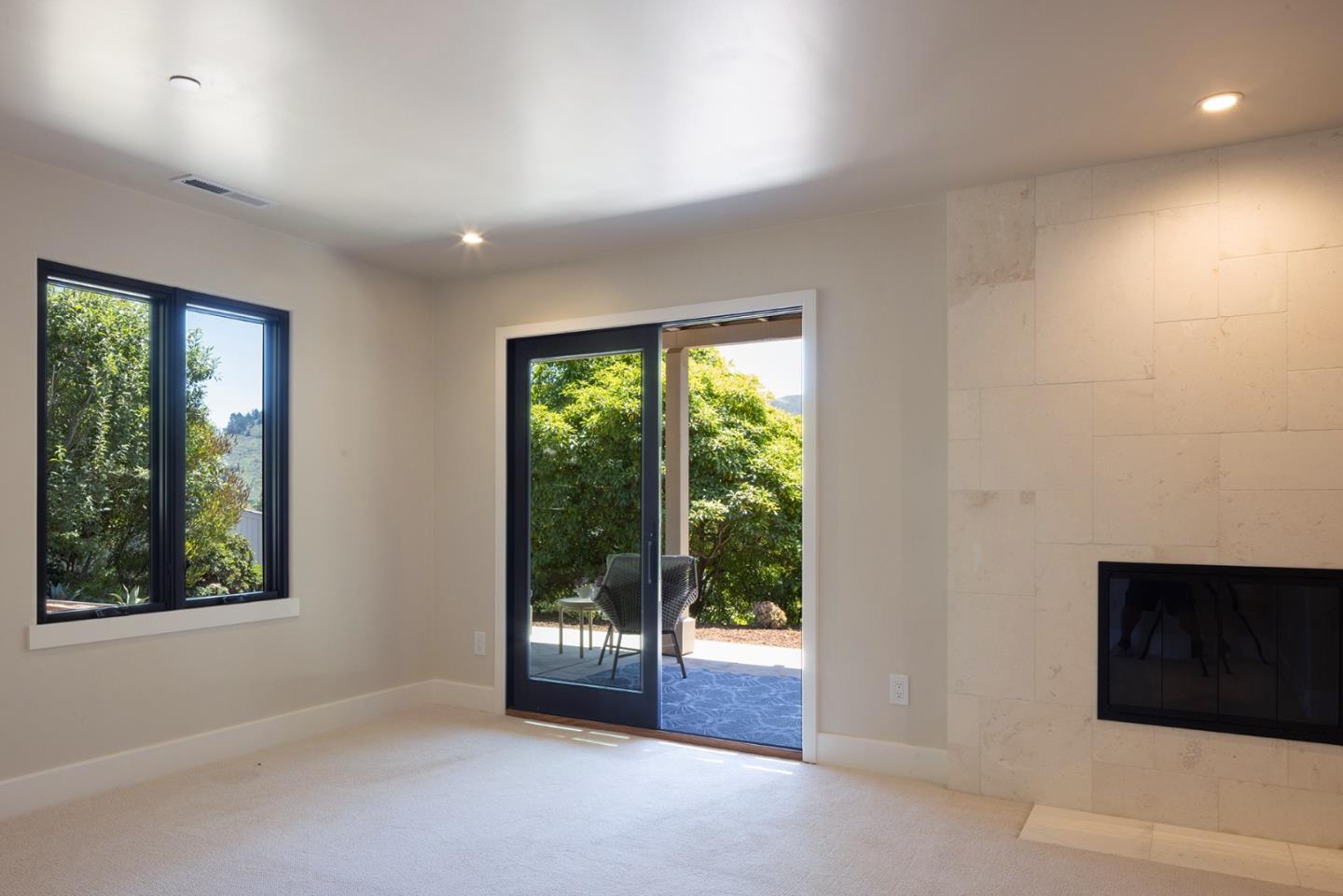 Detail Gallery Image 23 of 31 For 3462 Lazarro Dr, Carmel,  CA 93923 - 4 Beds | 2/1 Baths