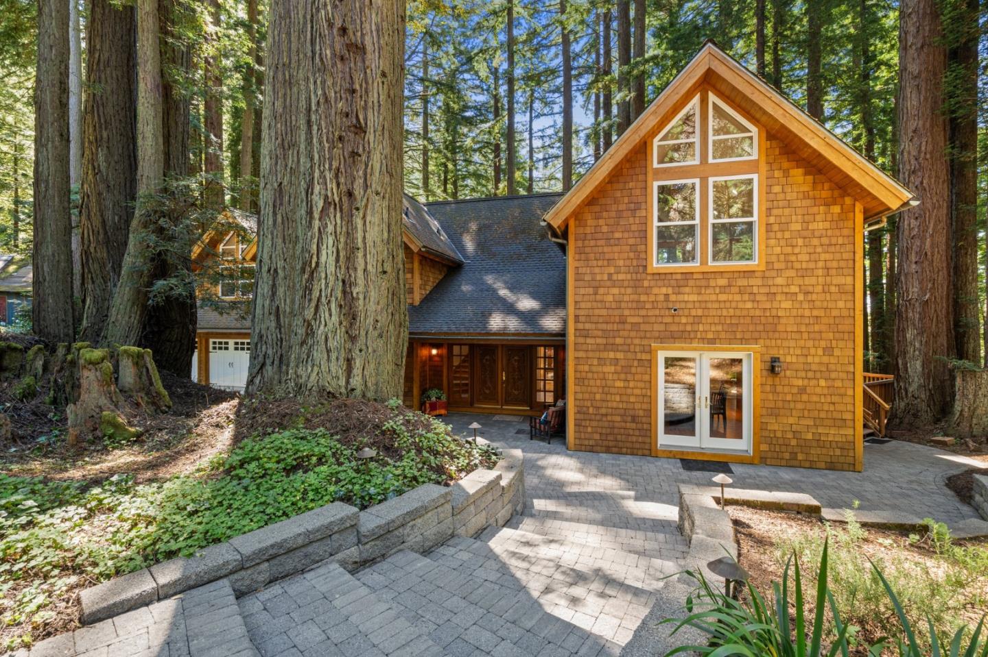 Detail Gallery Image 6 of 61 For 13370 Skyline Blvd, Woodside,  CA 94062 - 3 Beds | 4 Baths