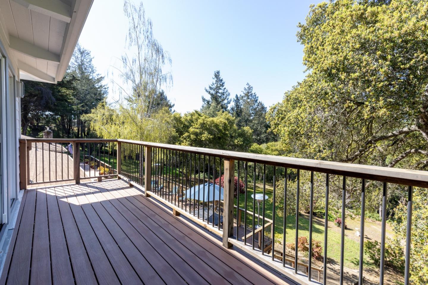 Detail Gallery Image 21 of 51 For 32 Eastridge Dr, Santa Cruz,  CA 95060 - 3 Beds | 3 Baths