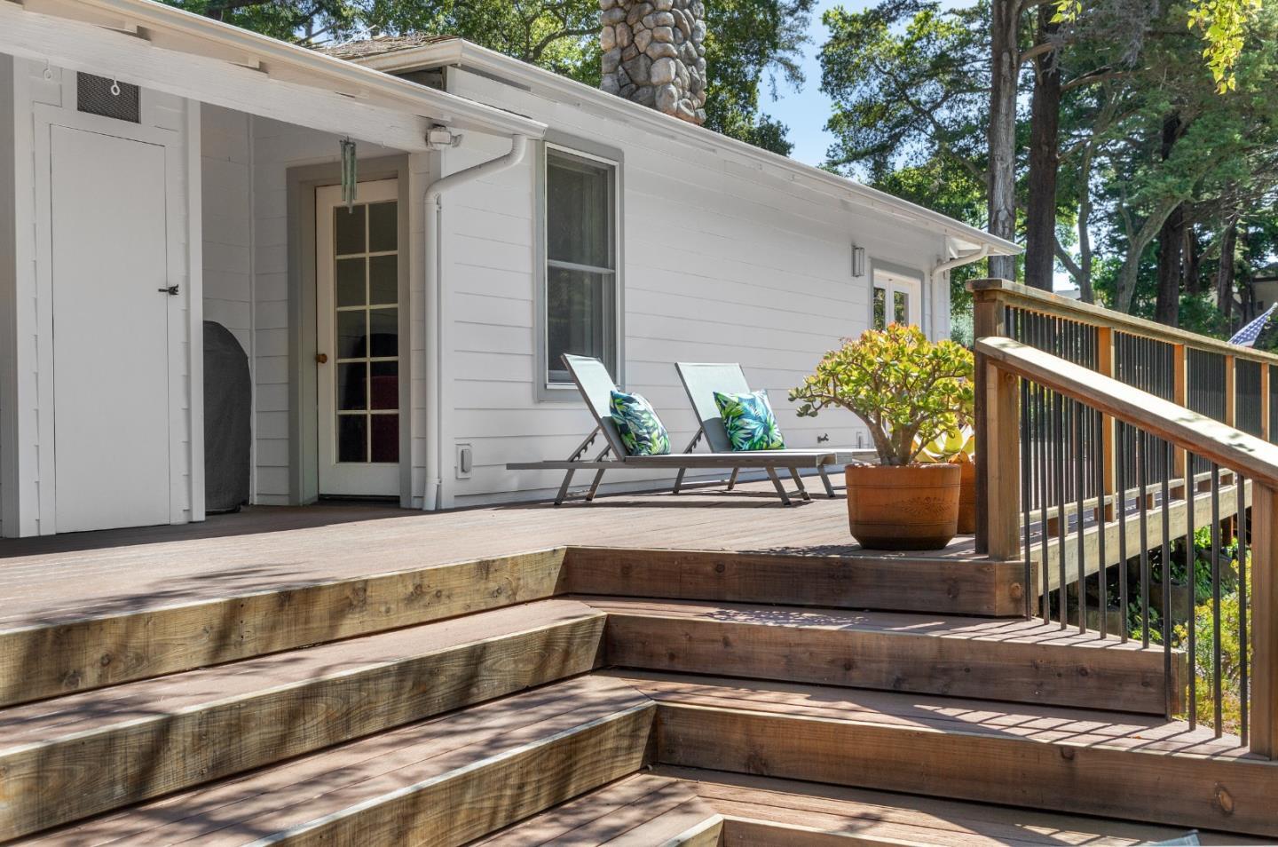 Detail Gallery Image 29 of 51 For 32 Eastridge Dr, Santa Cruz,  CA 95060 - 3 Beds | 3 Baths