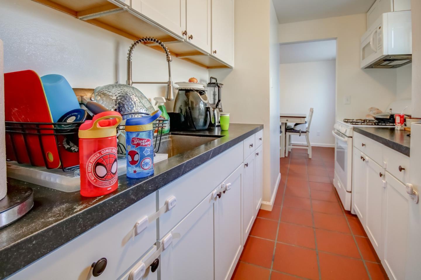 Detail Gallery Image 10 of 22 For 1350 San Blanco Dr, Salinas,  CA 93901 - – Beds | – Baths