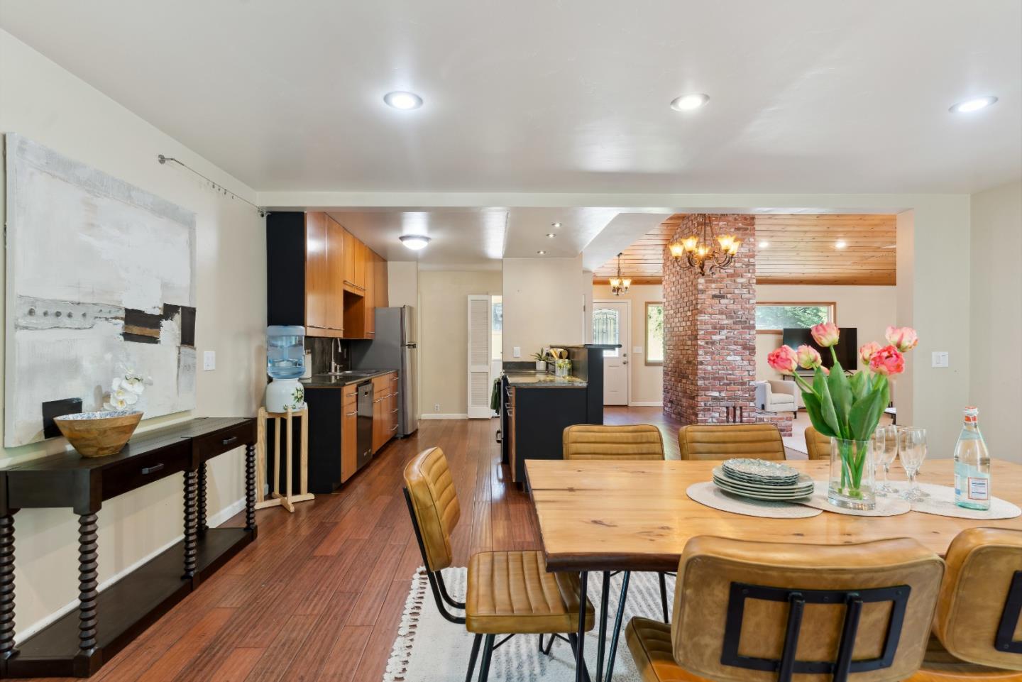 Detail Gallery Image 13 of 62 For 1850 Pine Flat Rd, Santa Cruz,  CA 95060 - 4 Beds | 3/1 Baths