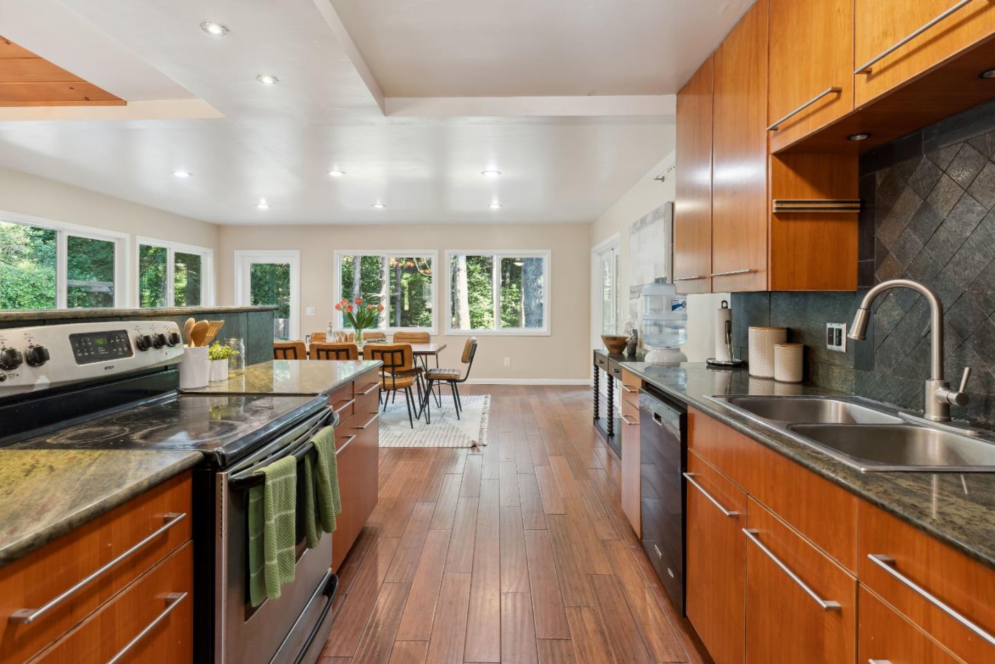 Detail Gallery Image 15 of 62 For 1850 Pine Flat Rd, Santa Cruz,  CA 95060 - 4 Beds | 3/1 Baths