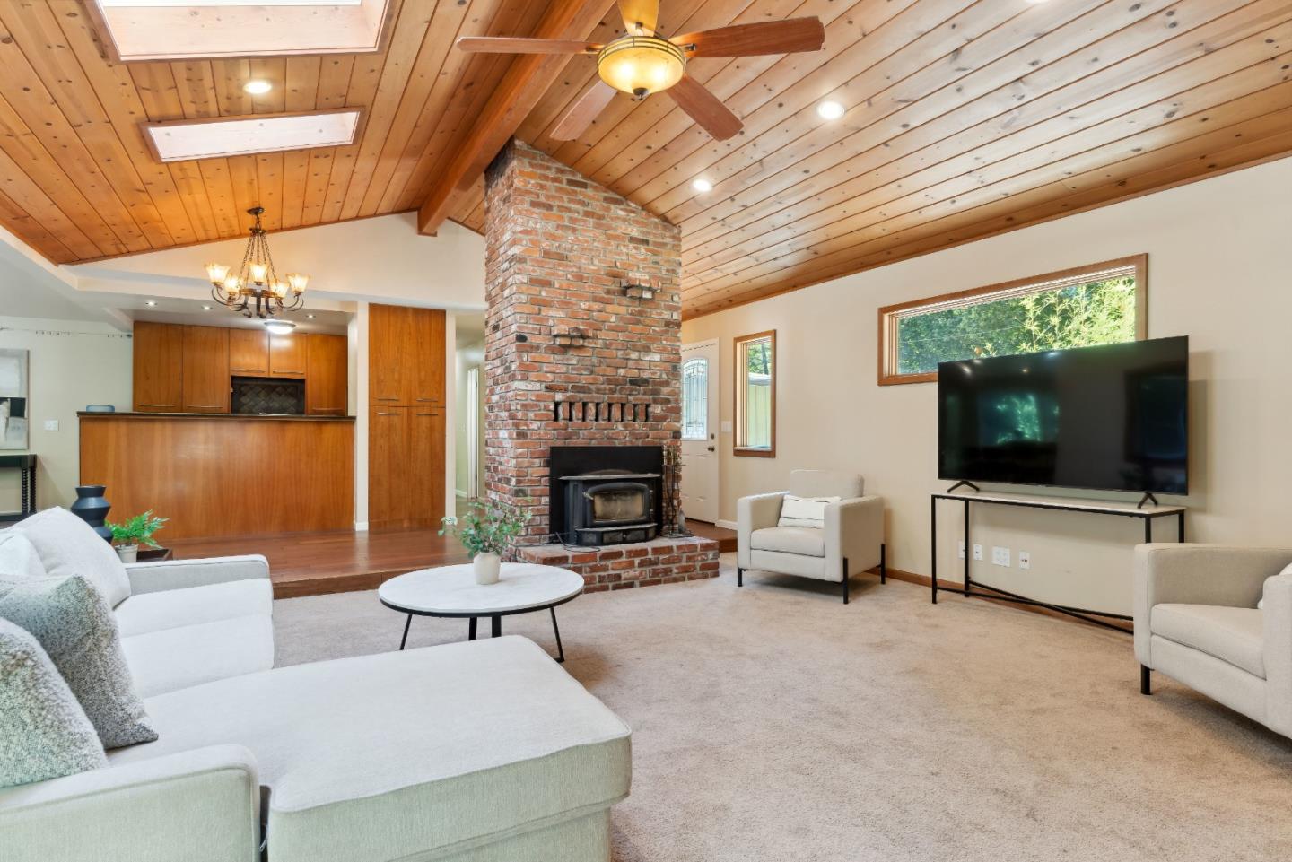 Detail Gallery Image 5 of 62 For 1850 Pine Flat Rd, Santa Cruz,  CA 95060 - 4 Beds | 3/1 Baths