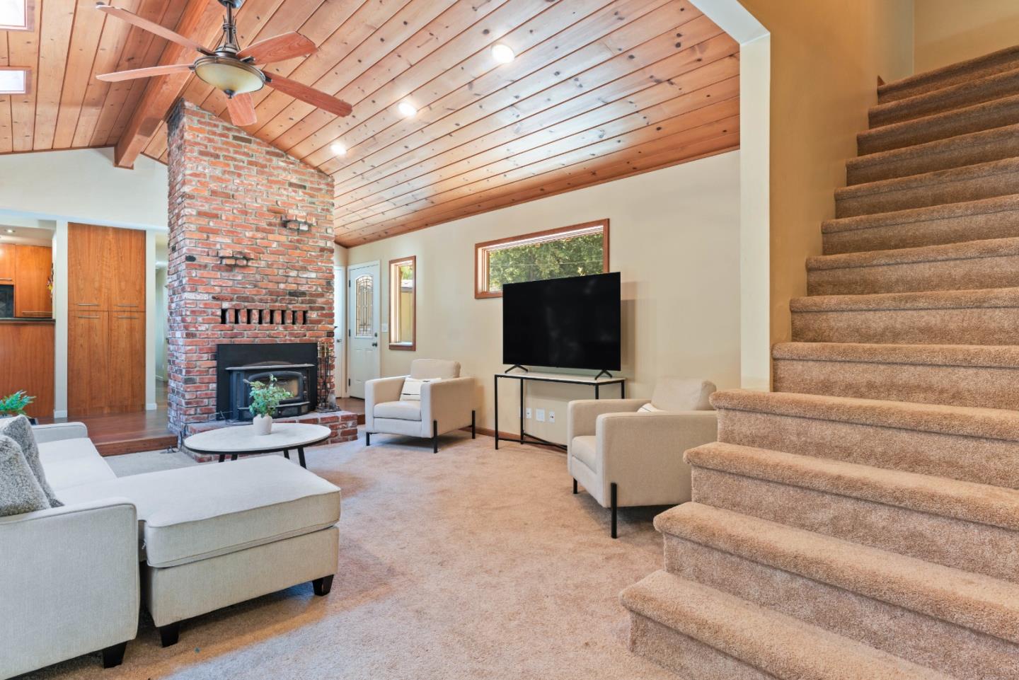 Detail Gallery Image 7 of 62 For 1850 Pine Flat Rd, Santa Cruz,  CA 95060 - 4 Beds | 3/1 Baths