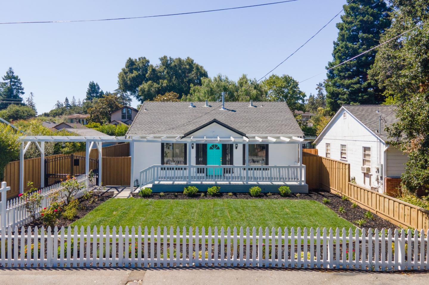 Detail Gallery Image 1 of 1 For 252 Del Monte Ave, Los Altos,  CA 94022 - 2 Beds | 1 Baths