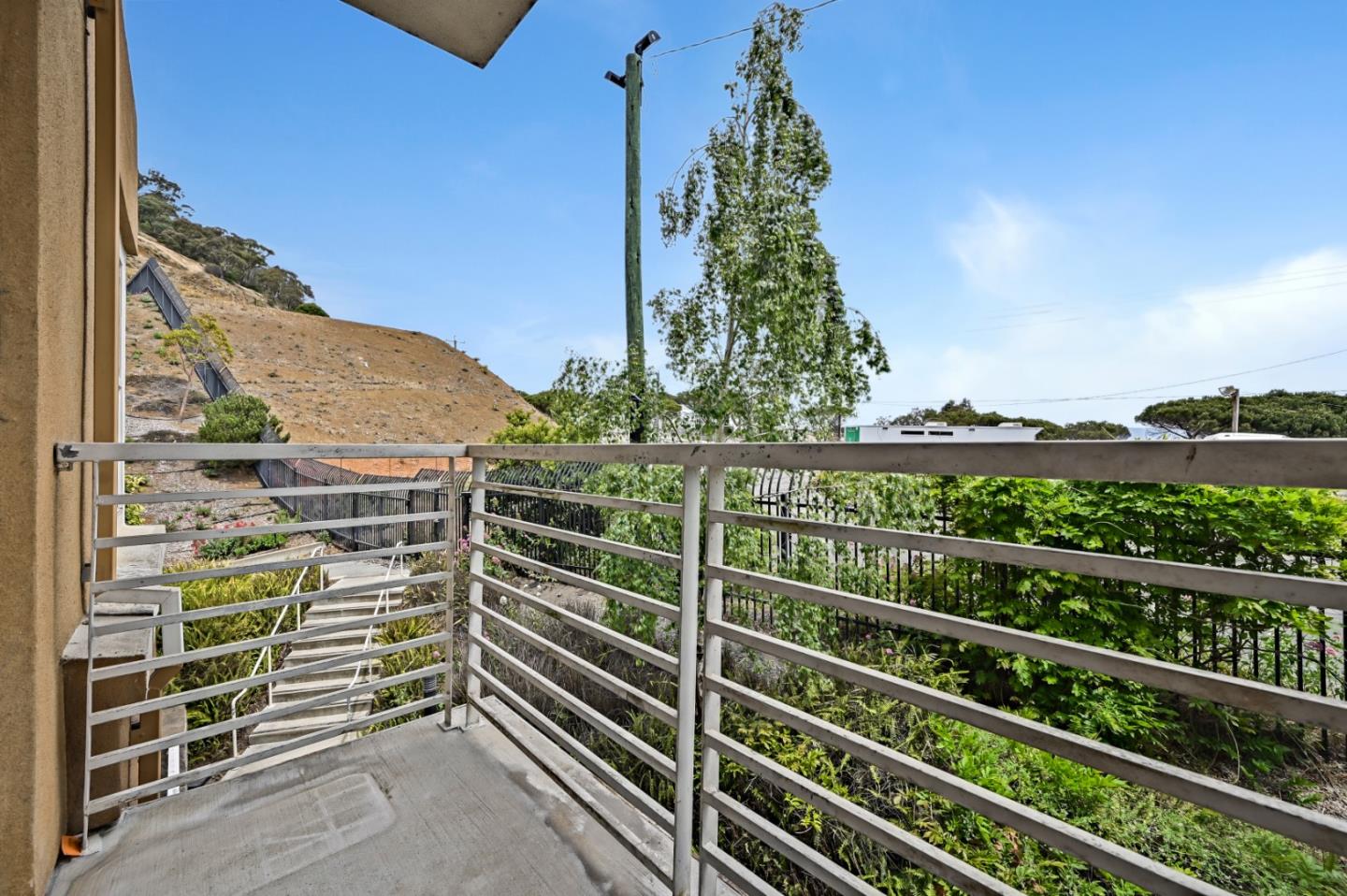 Detail Gallery Image 25 of 46 For 401 Crescent Ct #4205,  San Francisco,  CA 94134 - 2 Beds | 2 Baths