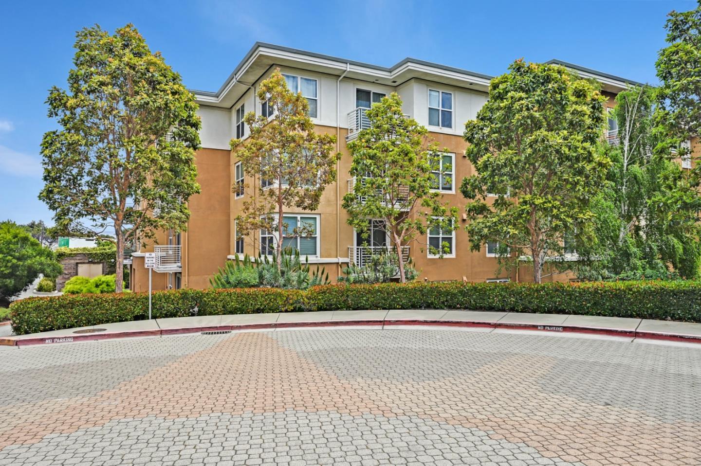 Detail Gallery Image 26 of 46 For 401 Crescent Ct #4205,  San Francisco,  CA 94134 - 2 Beds | 2 Baths