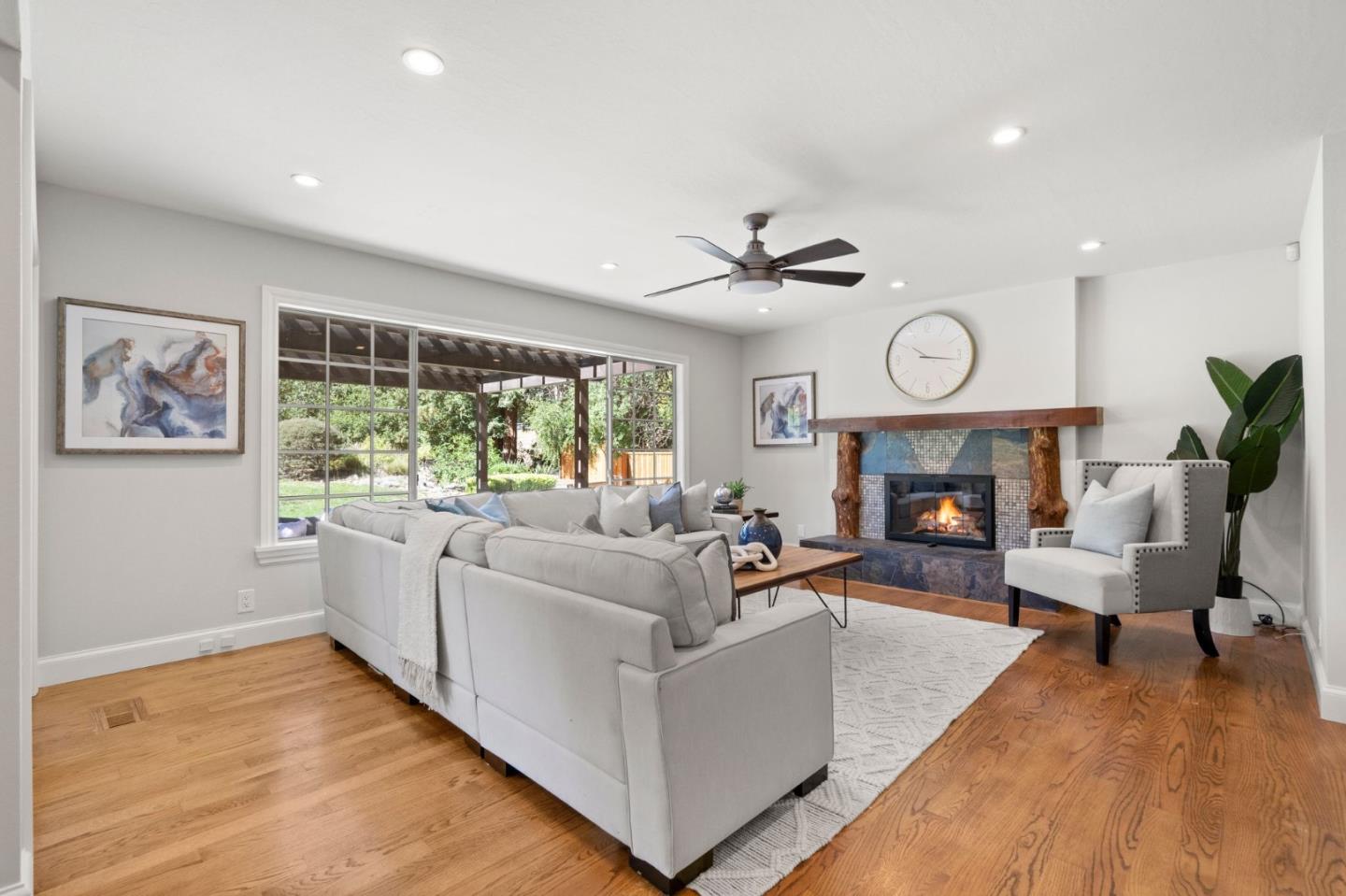 Detail Gallery Image 13 of 45 For 15459 via Palomino, Monte Sereno,  CA 95030 - 5 Beds | 3/1 Baths