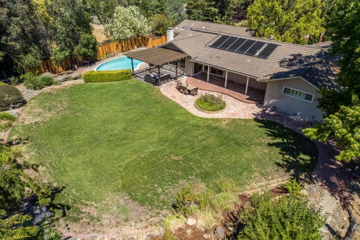 Detail Gallery Image 36 of 45 For 15459 via Palomino, Monte Sereno,  CA 95030 - 5 Beds | 3/1 Baths
