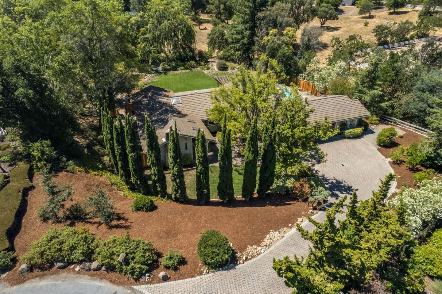 Detail Gallery Image 41 of 45 For 15459 via Palomino, Monte Sereno,  CA 95030 - 5 Beds | 3/1 Baths