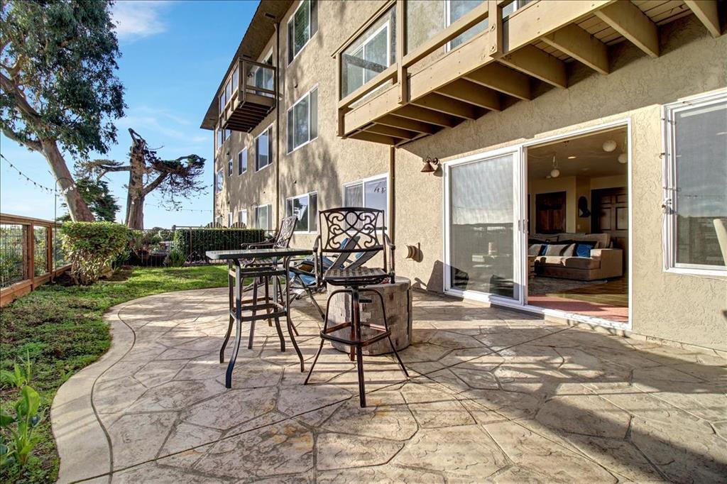 Detail Gallery Image 3 of 39 For 4820 Opal Cliff Dr #102,  Capitola,  CA 95010 - 1 Beds | 1 Baths