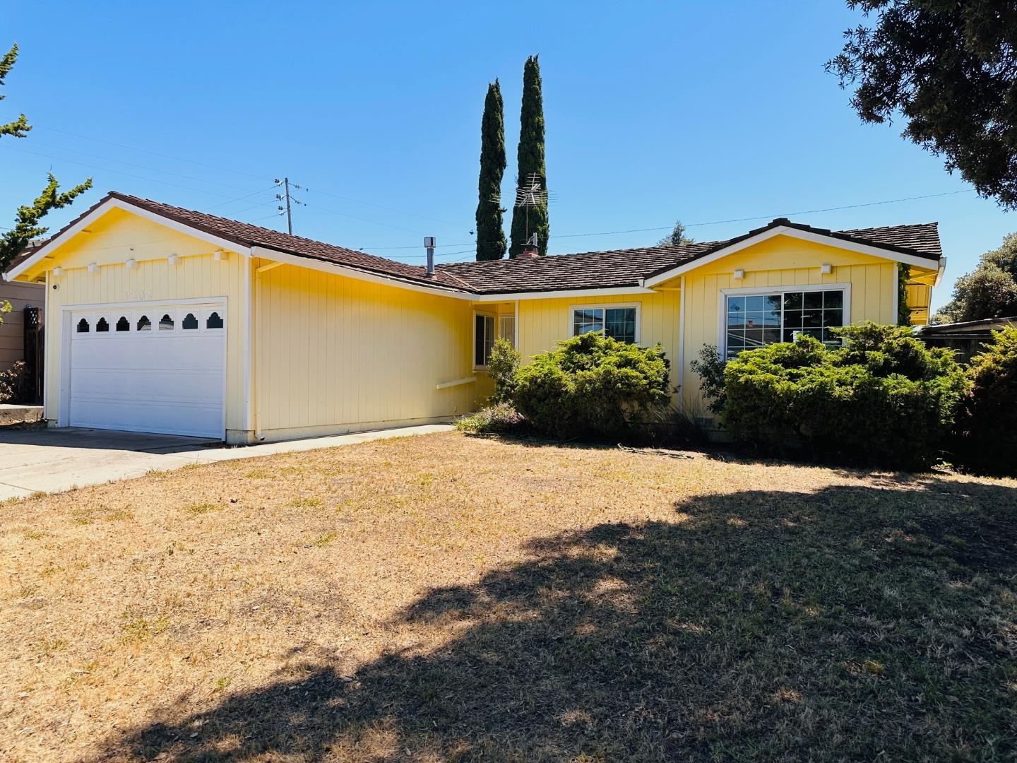 Detail Gallery Image 1 of 1 For 3202 Desertwood Ln, San Jose,  CA 95132 - 3 Beds | 2 Baths