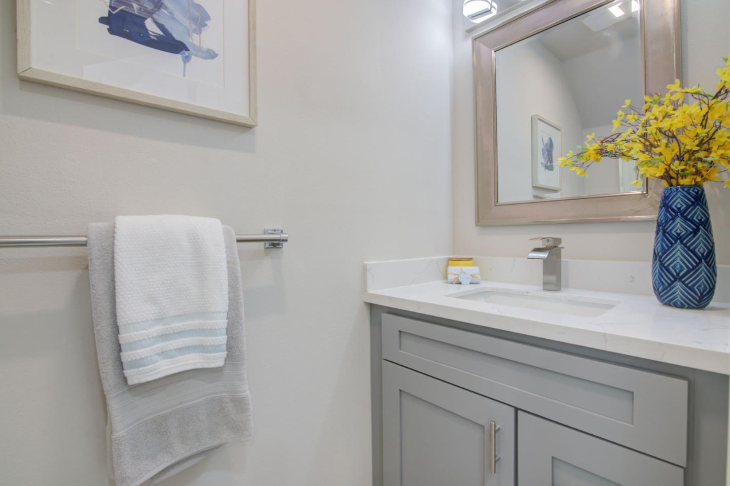 Detail Gallery Image 18 of 47 For 25 Mcaker Ct #135,  San Mateo,  CA 94403 - 3 Beds | 2/1 Baths