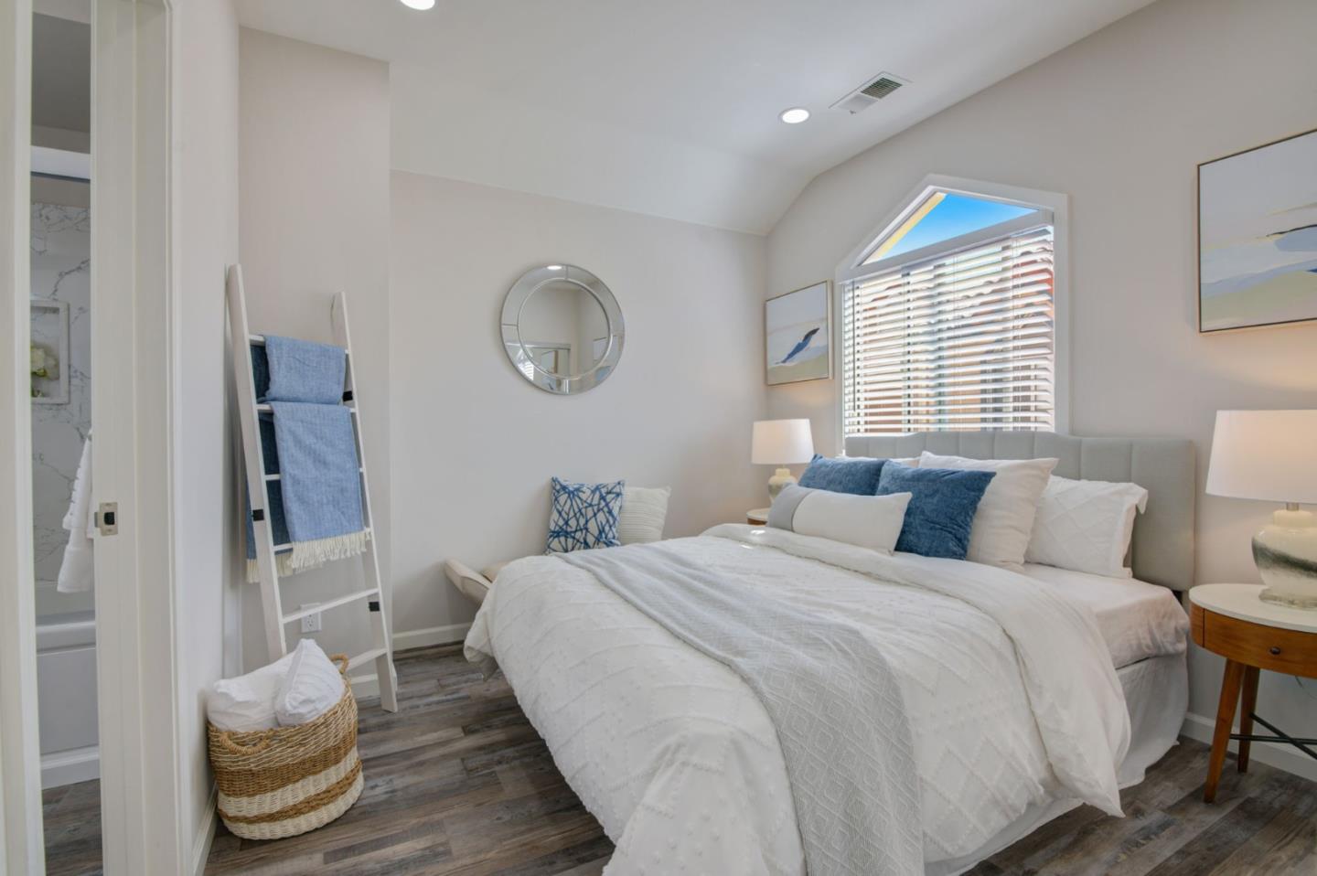 Detail Gallery Image 19 of 47 For 25 Mcaker Ct #135,  San Mateo,  CA 94403 - 3 Beds | 2/1 Baths