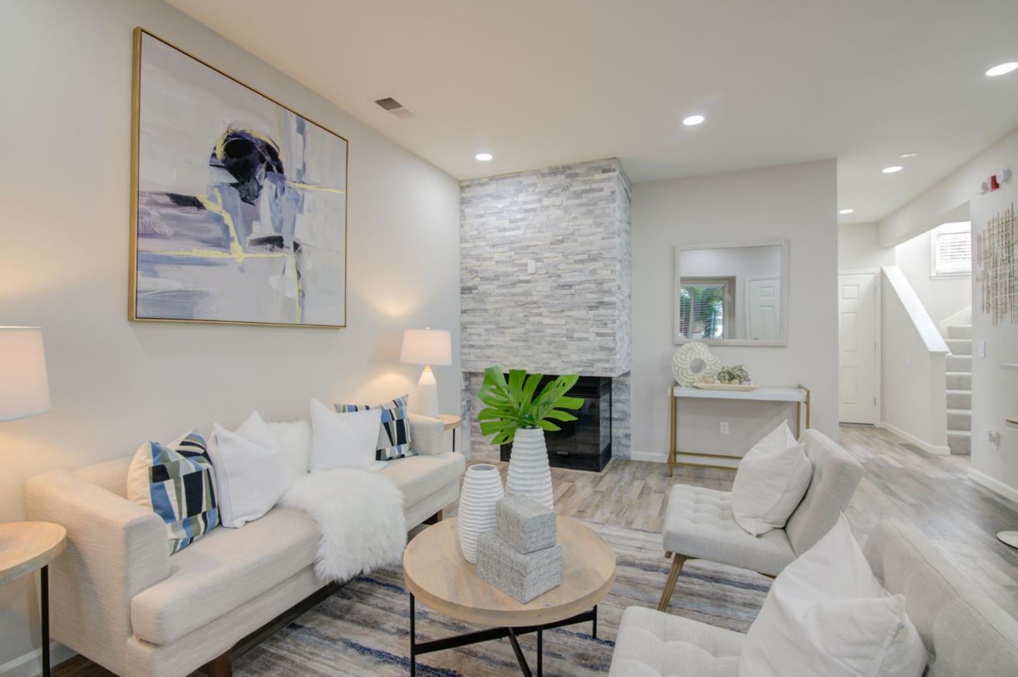 Detail Gallery Image 8 of 47 For 25 Mcaker Ct #135,  San Mateo,  CA 94403 - 3 Beds | 2/1 Baths