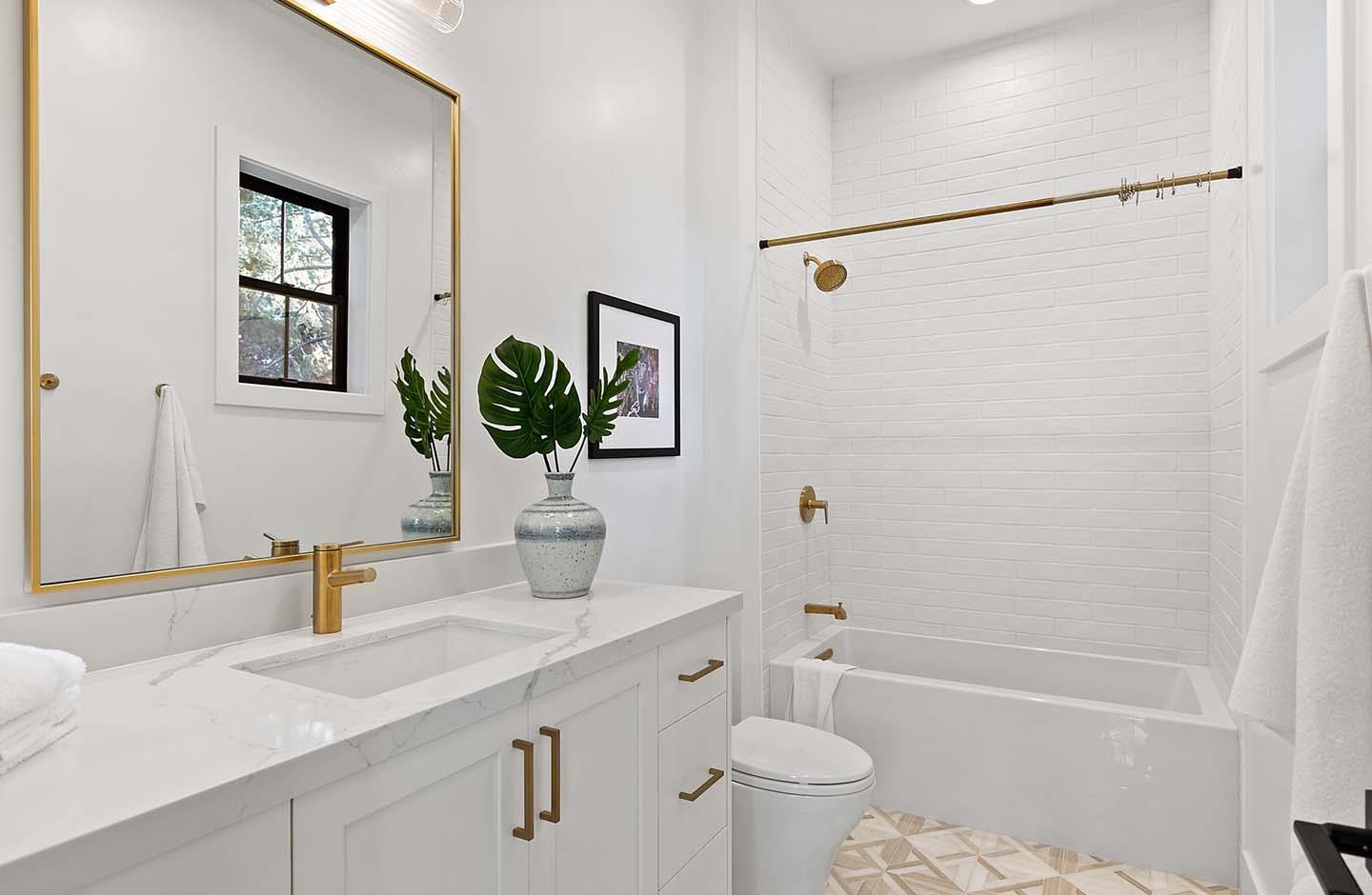 Detail Gallery Image 37 of 42 For 1 Nora Way, Atherton,  CA 94027 - 5 Beds | 5/1 Baths