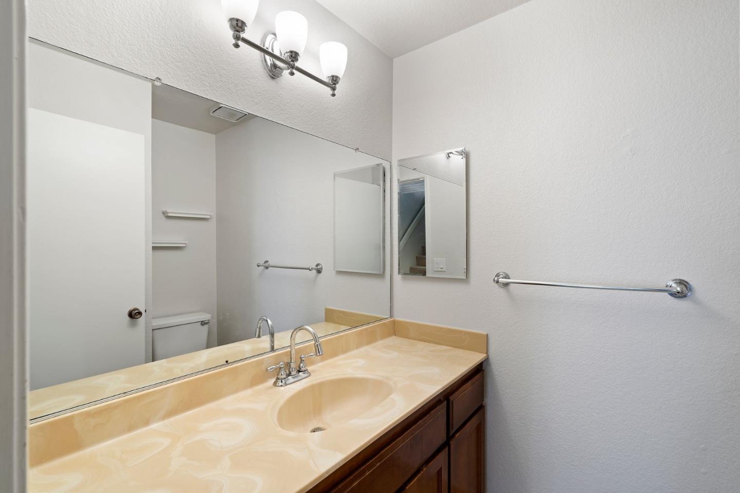 Detail Gallery Image 27 of 37 For 1098 Indian Summer Ct, San Jose,  CA 95122 - 2 Beds | 2/1 Baths