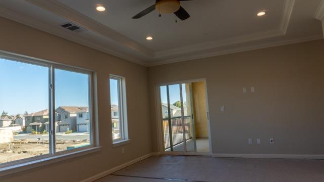 Detail Gallery Image 15 of 20 For 1590 Bundeson Cir #3,  Hollister,  CA 95023 - 4 Beds | 2/1 Baths