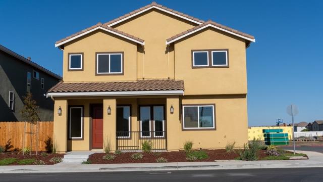 Detail Gallery Image 3 of 20 For 1590 Bundeson Cir #3,  Hollister,  CA 95023 - 4 Beds | 2/1 Baths