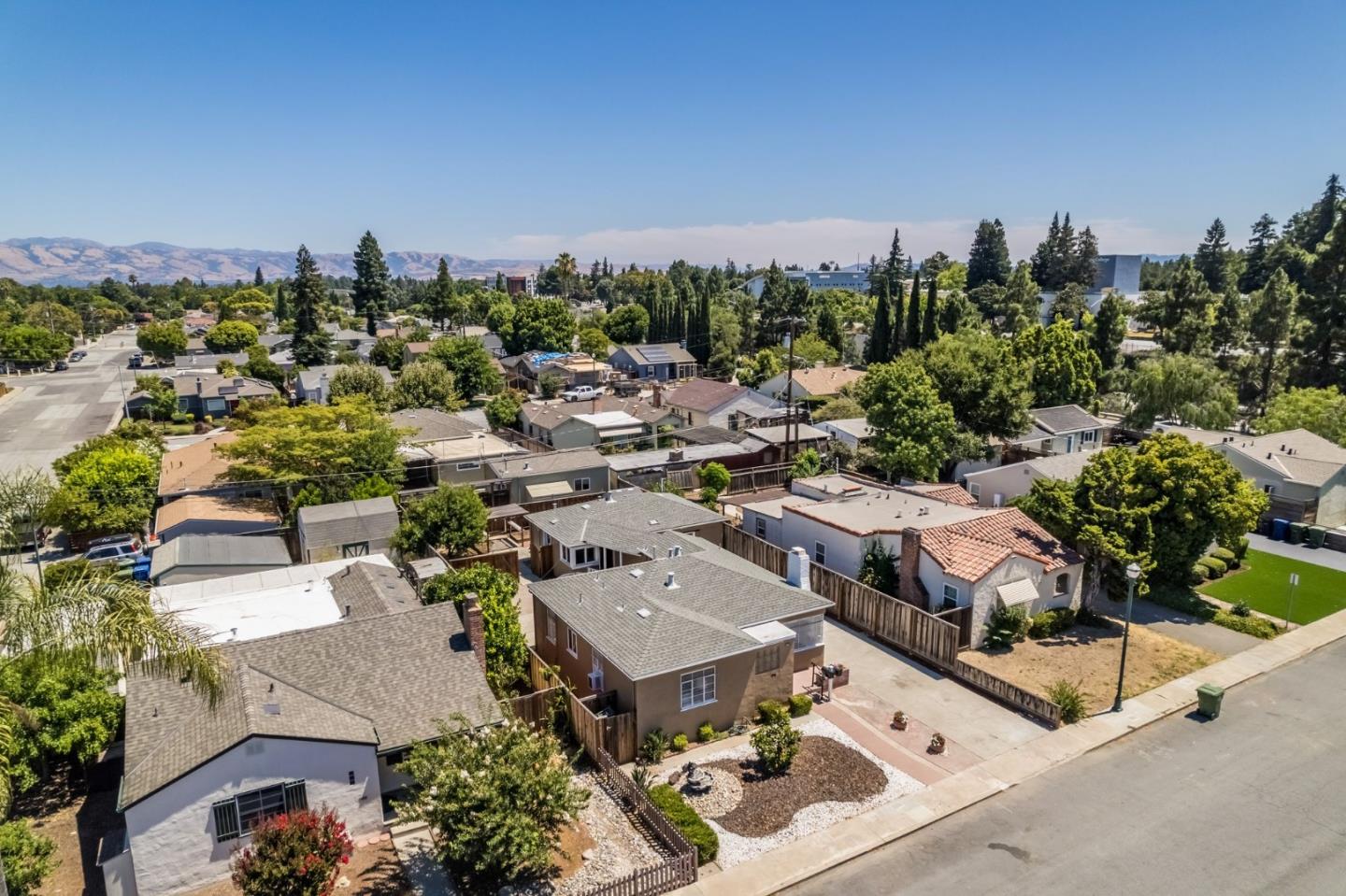 Detail Gallery Image 1 of 1 For 558 Arleta Ave, San Jose,  CA 95128 - 2 Beds | 1 Baths