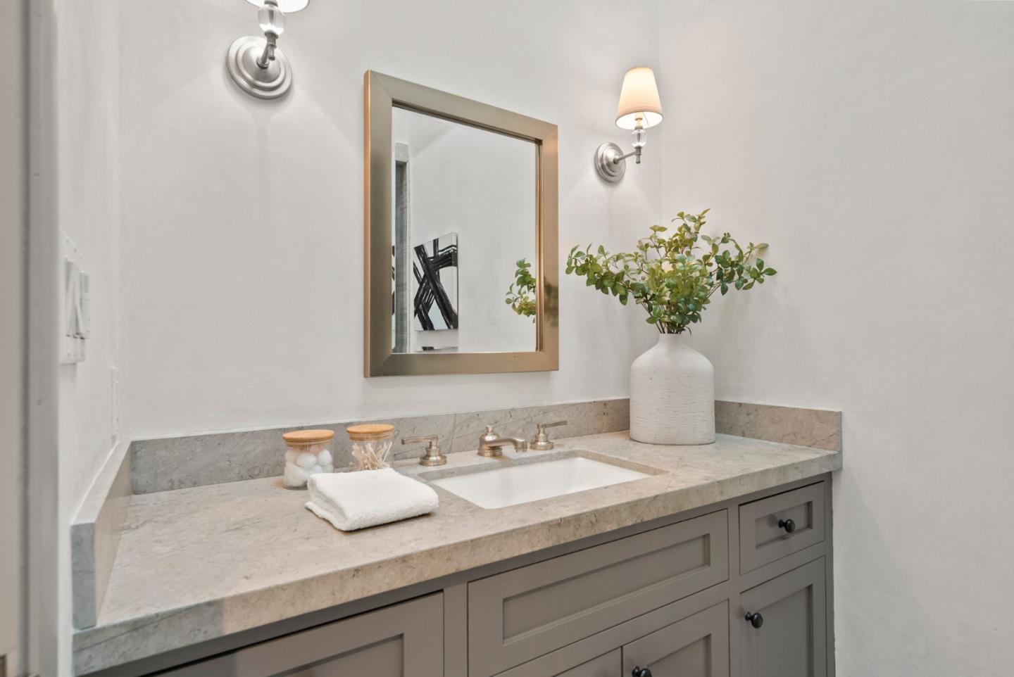 Detail Gallery Image 32 of 50 For 37 Baywood Ave, San Mateo,  CA 94402 - 2 Beds | 2/1 Baths